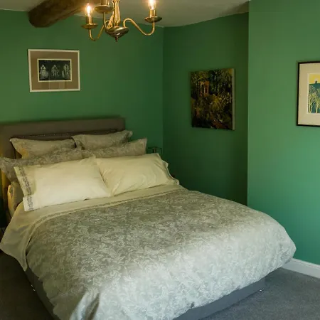 Garden House Nocleg ze śniadaniem